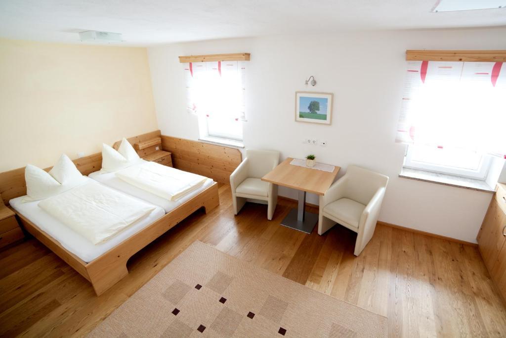 Landhaus Essl Dietach Room photo